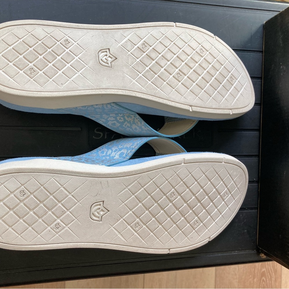Spenco women’s Sz 12D light blue thong sandals - Picture 9 of 9